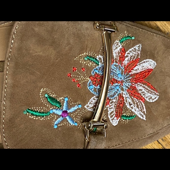 ⚡️Franco Sarto Embroidered Suede Slides - Picture 8 of 8
